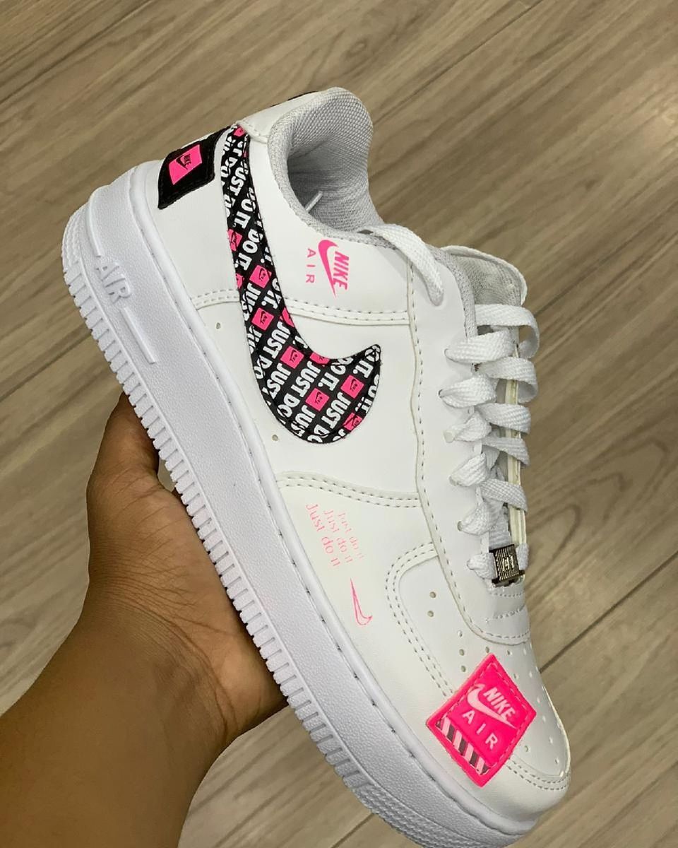 tenis nike branco e rosa