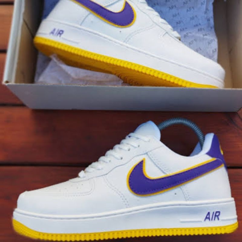 Tenis best sale nike lakers