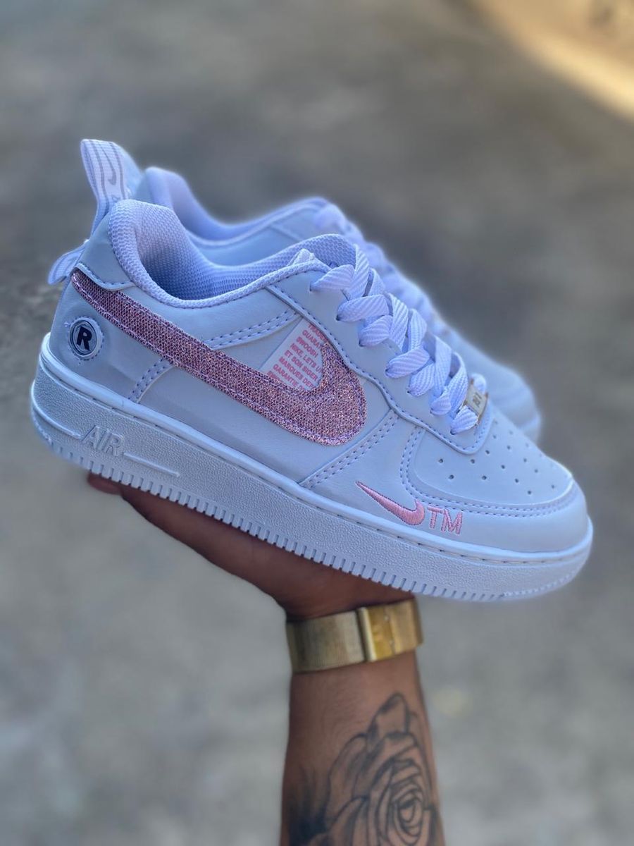 Nike branco com Glitter rosa