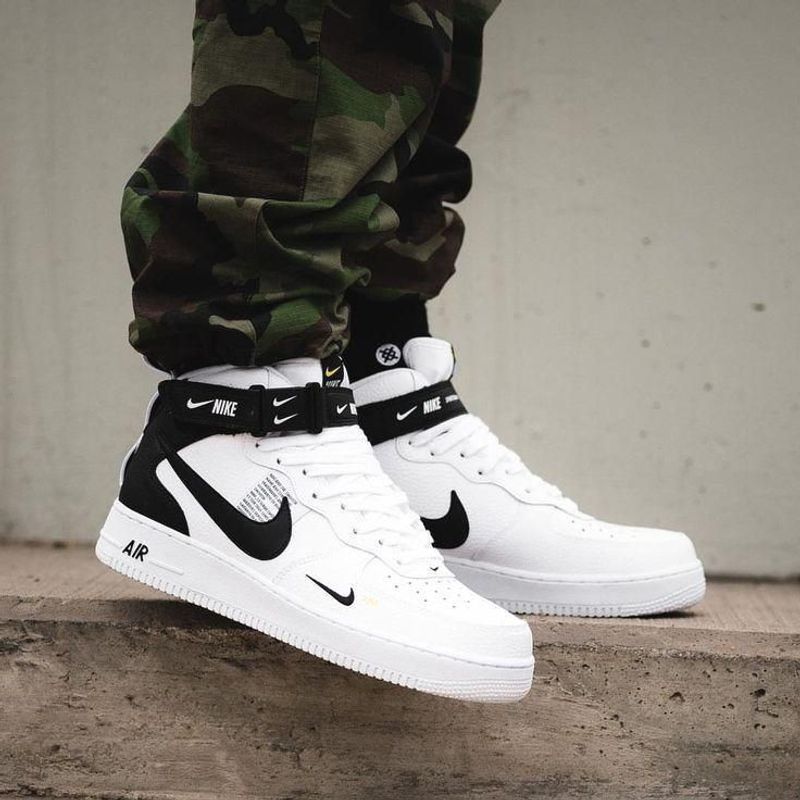 Tênis Nike Air Force 1 '07 LV8 Utility Branco - Masculino