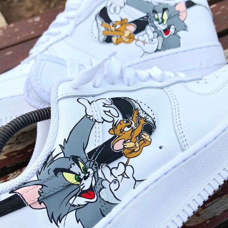 Nike air force one tom best sale and jerry