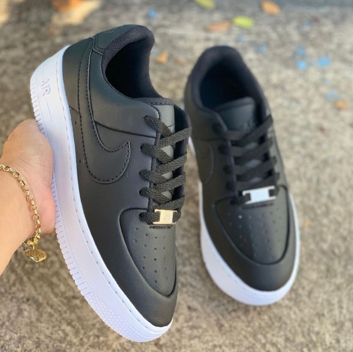 tenis nike air force preto com branco