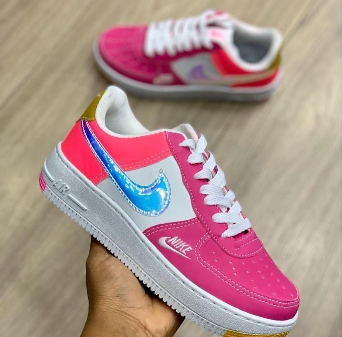 tenis nike feminino lançamento colorido