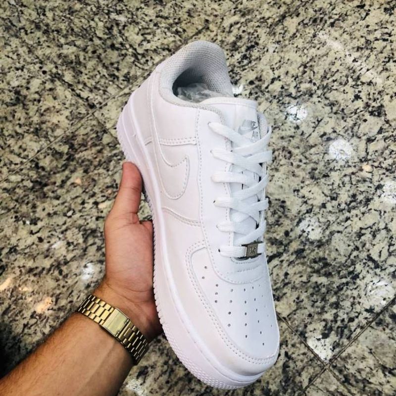 Tenis nike todo store branco