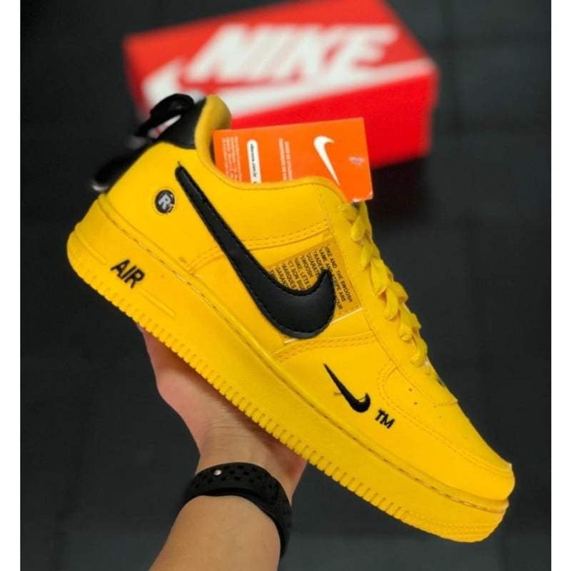 Nike air store force utility yellow