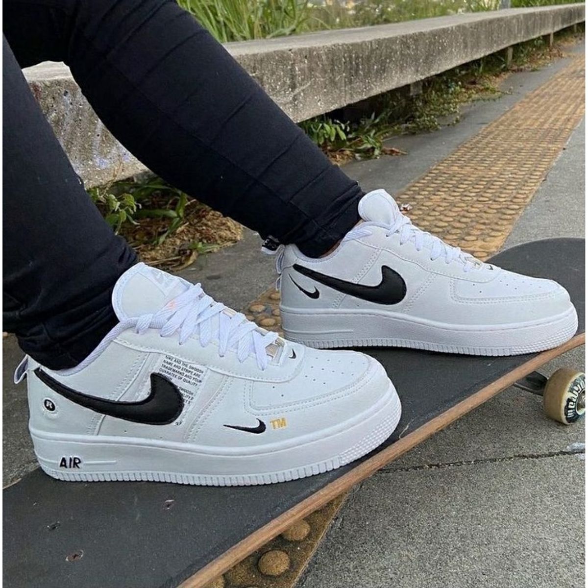 T Nis Nike Air Force Utility Branco E Preto T Nis Feminino Nike Usado Enjoei