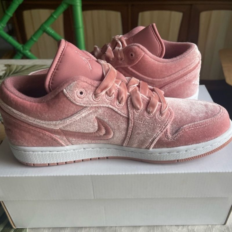 Pink Velvet Jordan Low Top Womens Low Pink Velvet Women's Low