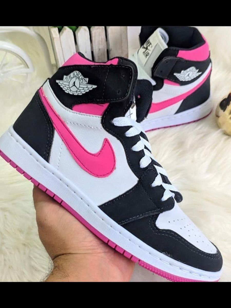 tenis jordan feminino rosa