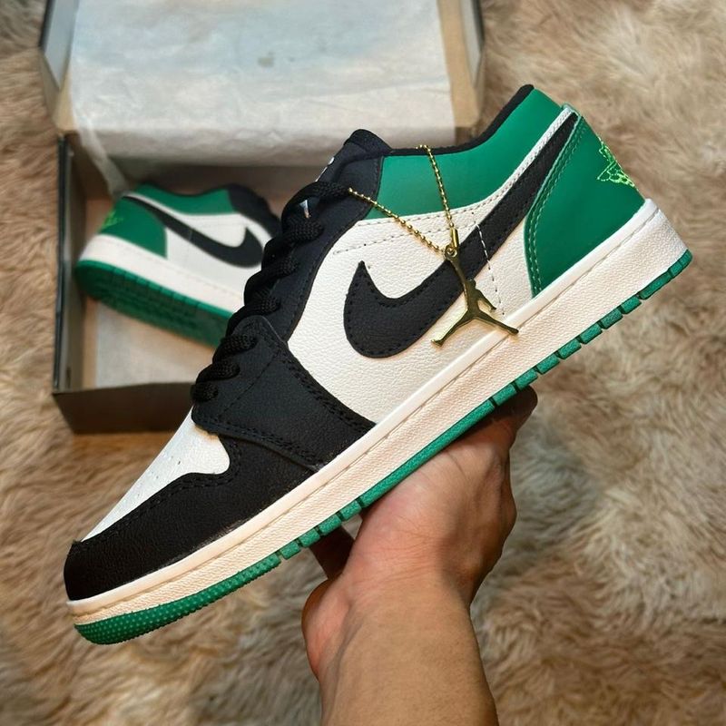 Tênis Nike Air Jordan Verde e Preto Unissex Tamanho 35