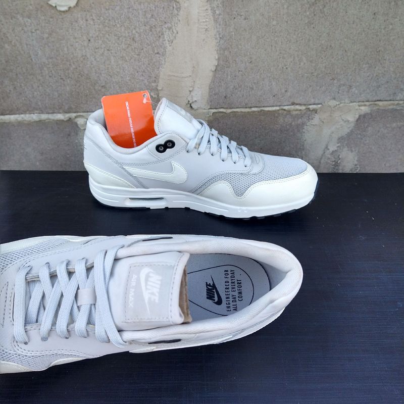 Nike ultra sales light sneakers