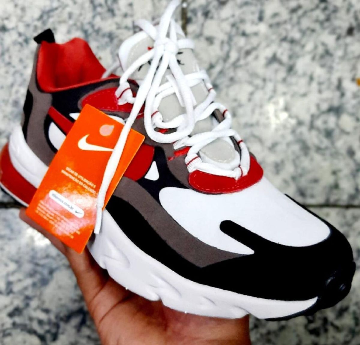 air max 270 cinza e vermelho