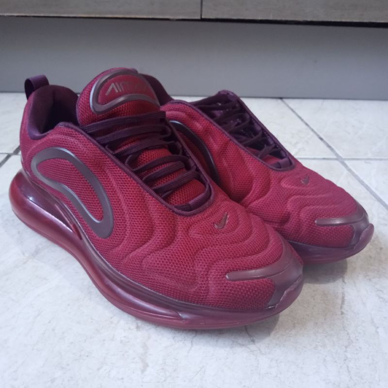 Nike 720 maroon hot sale