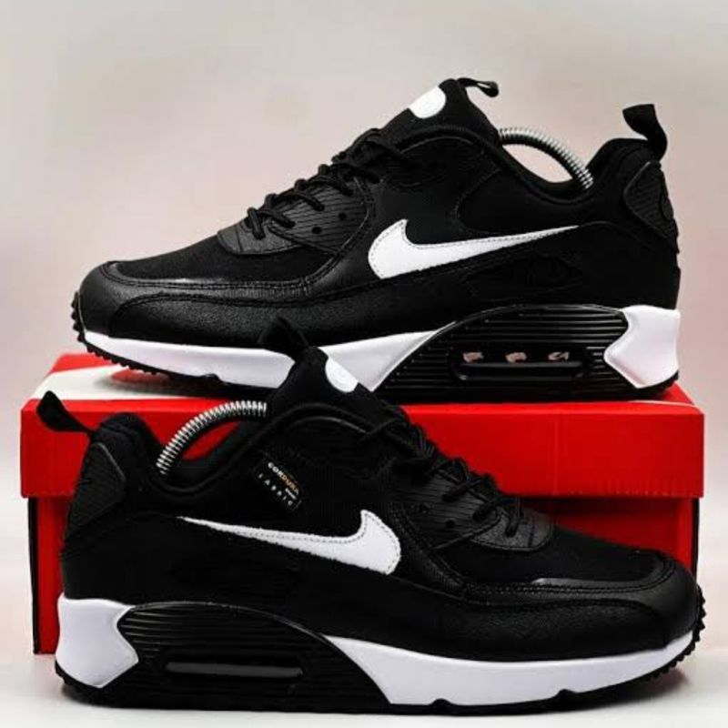 Tênis Nike Air Max Preto com Branco Feminino Caminhada Esportivo Casual  Oferta Tênis Feminino Flávia Vasconcelos Nunca Usado 103377689 enjoei