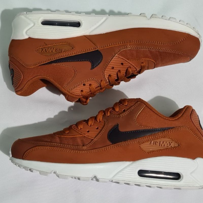 Tenis nike air hot sale max 90 marrom