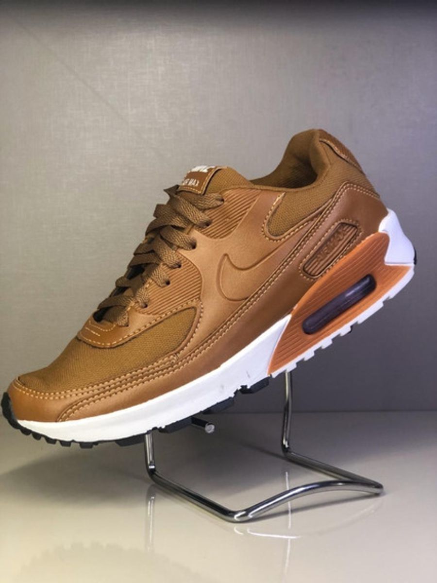 air max axis marrom