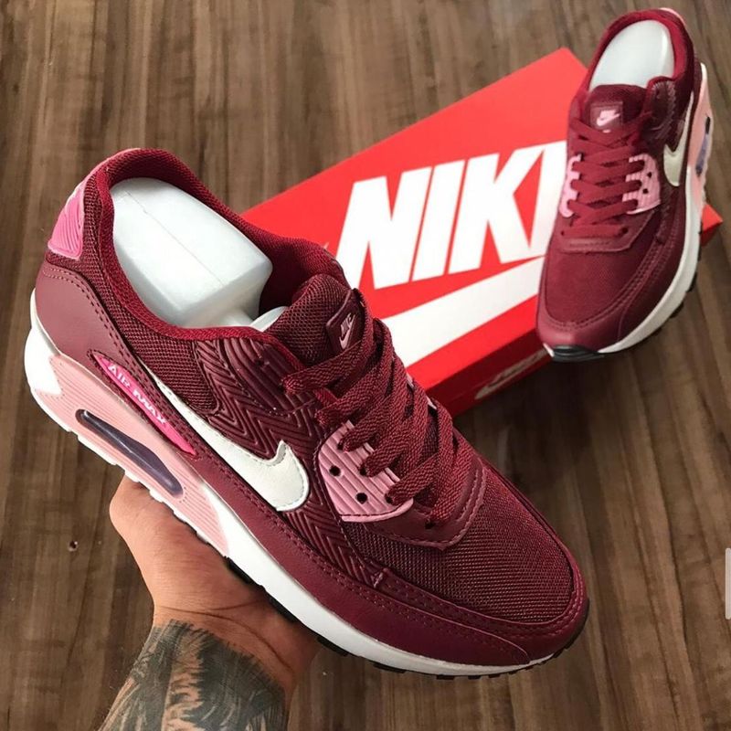 Tenis nike cor vinho hot sale feminino