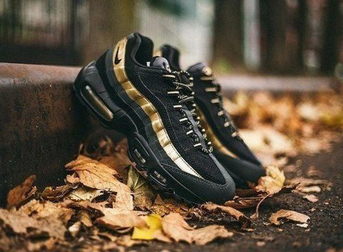 air max 95 preto e dourado