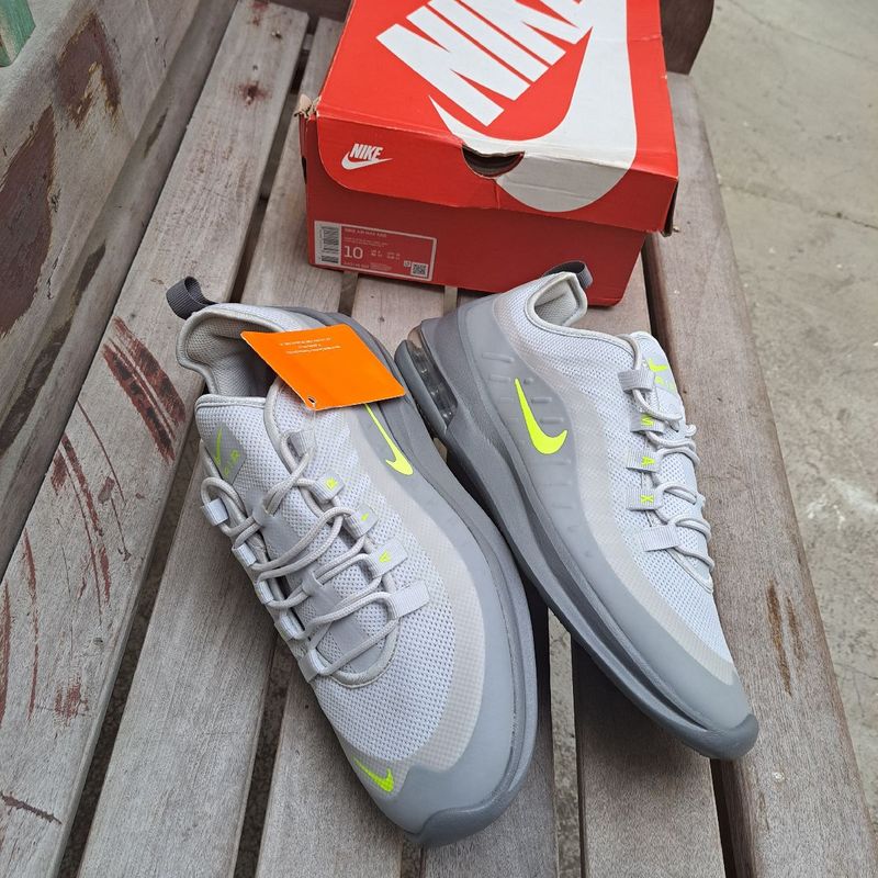 Nike air max axis hot sale cinza