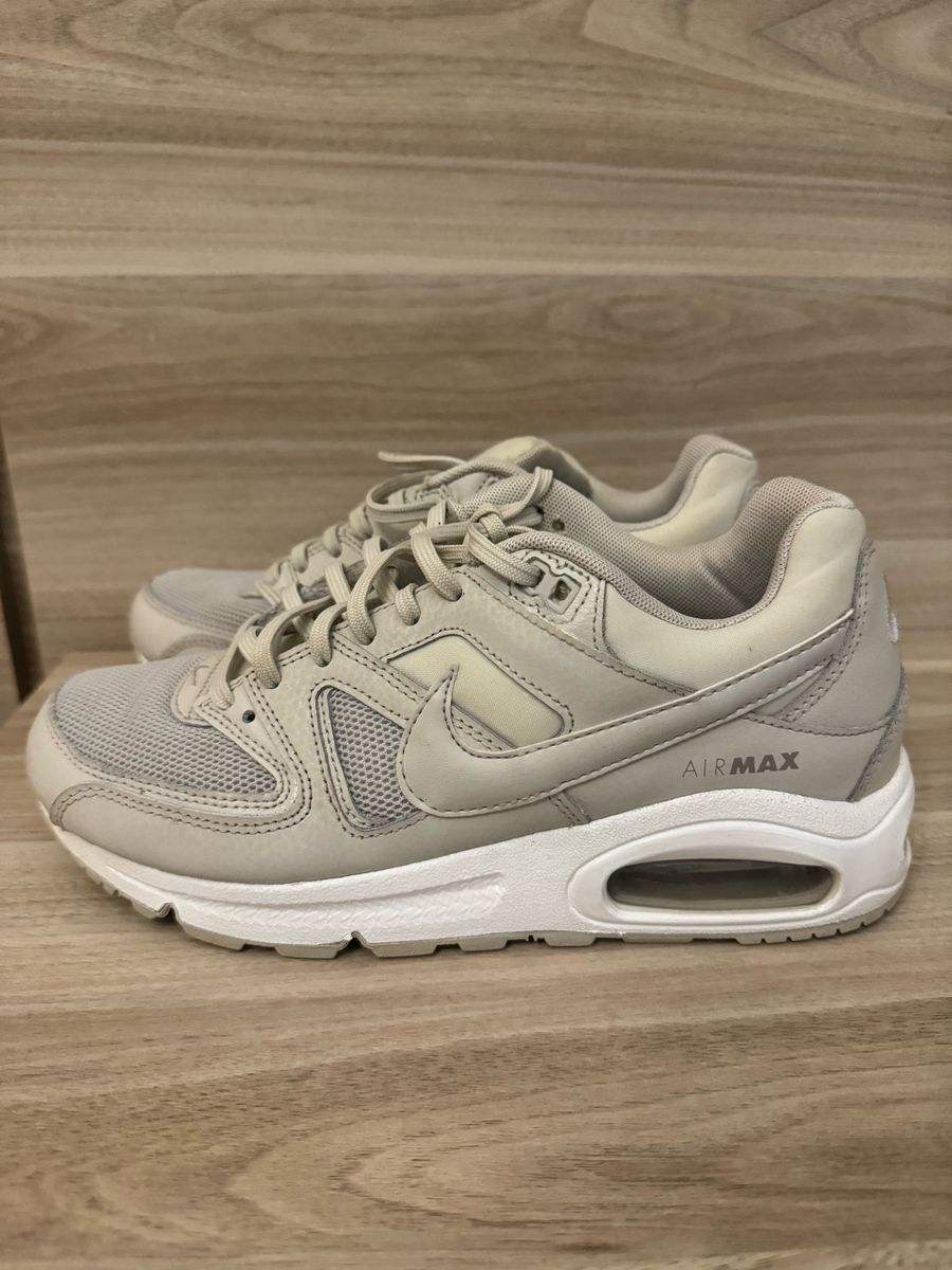 NIKE Air Max Command/ ライトグレー O tênis masculino Nike Air Max Command proporciona conforto casual