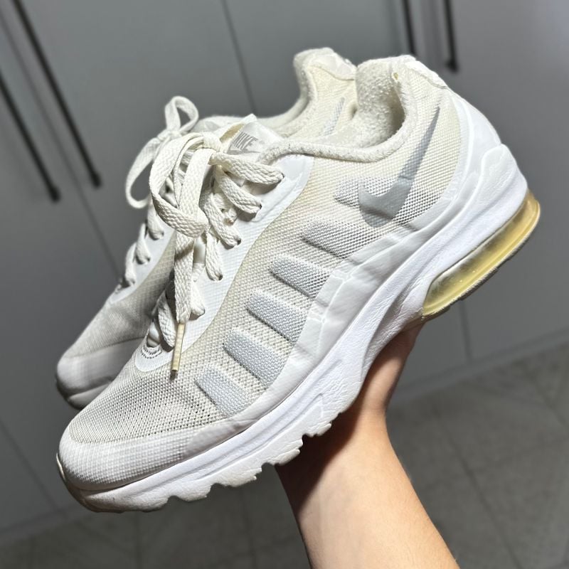 Nike Airmax Nike Invigor Branco Buy White Sports Shoes For Men By