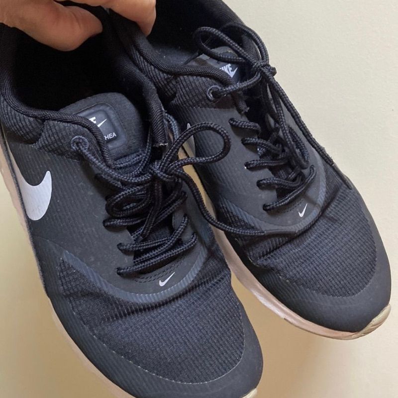 Nike thea cheap black and grey