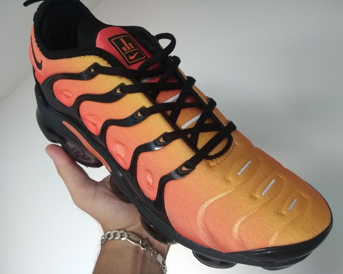 air max plus amarelo