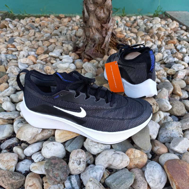 Tênis Nike Air Zoom Fly 4 Flyknit React Preto Branco Corrida Dswt