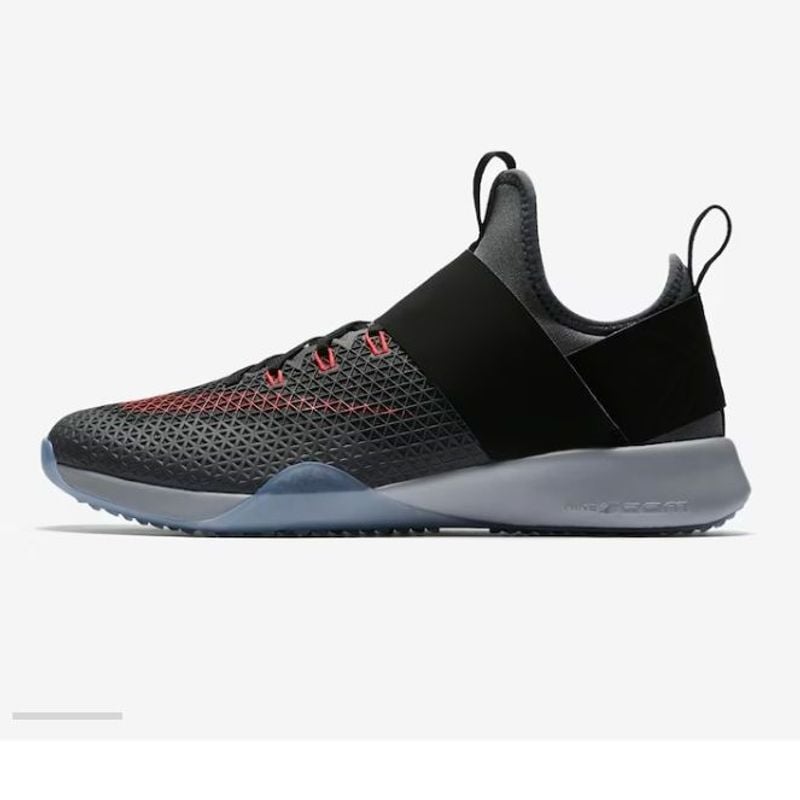 Nike zoom best sale strong 2