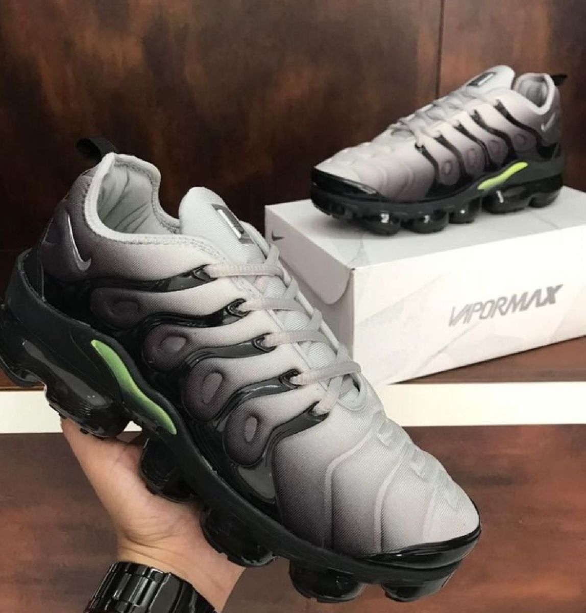 vapormax plus original