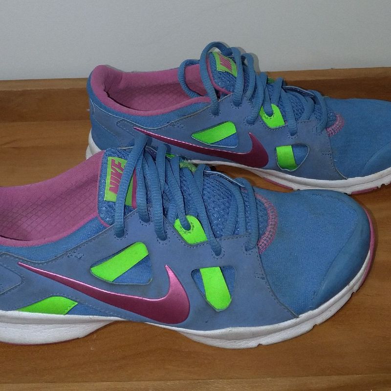 Nike azul outlet celeste