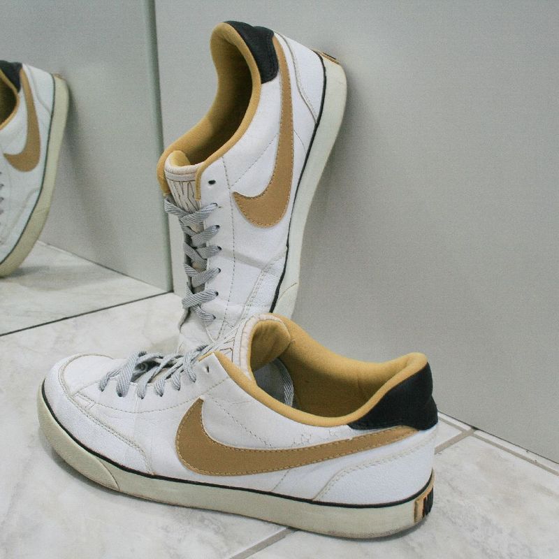 Tênis Nike Branco e Dourado Original Nike Usado 104886421 enjoei