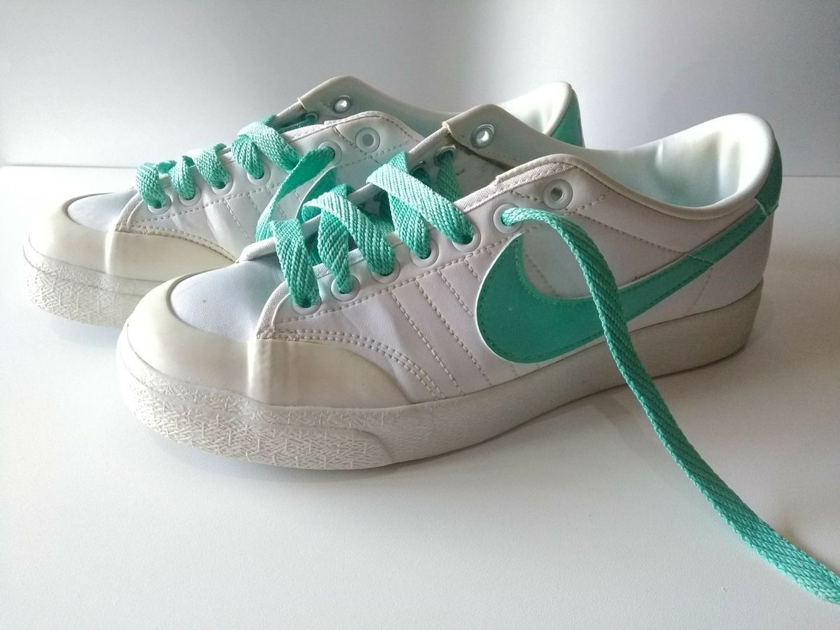 nike branco com verde