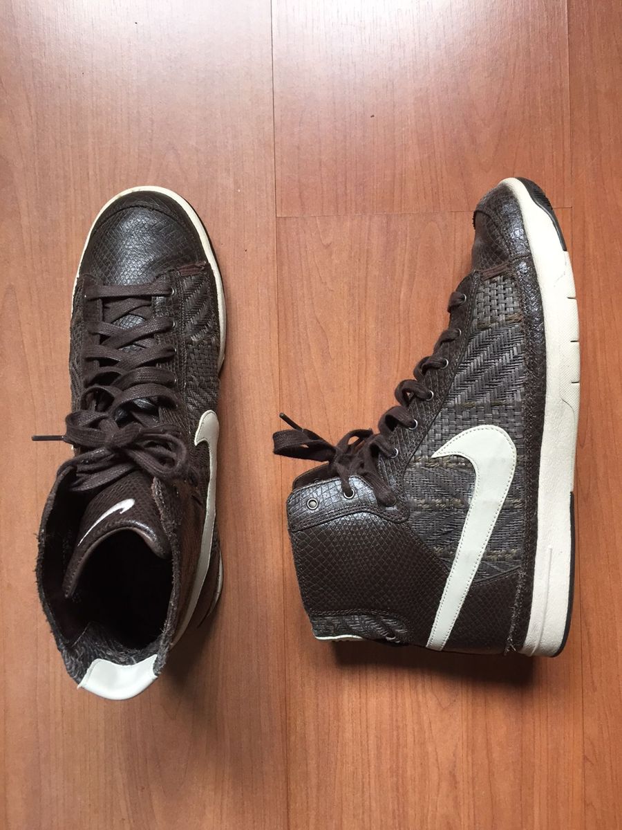 tenis nike cano alto masculino marrom