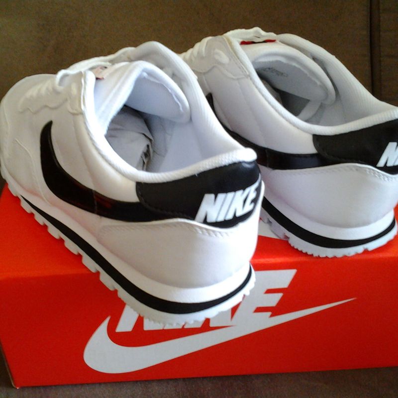 Nike retro fashion classic