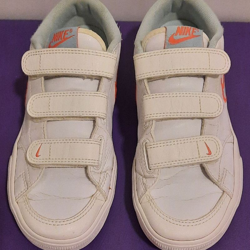 Nike velcro hot sale trainers womens