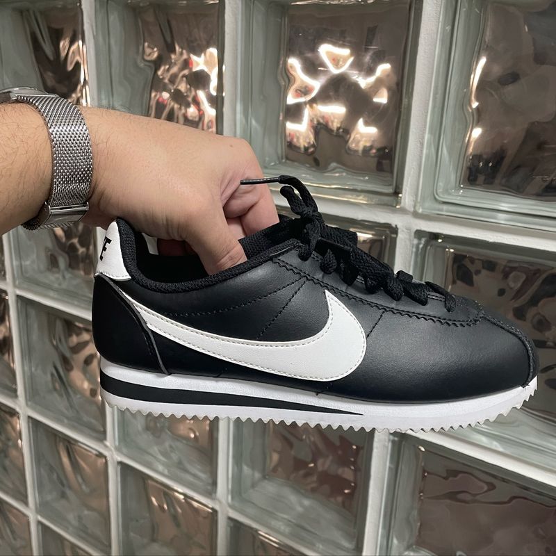 Nike cortez feminino store preto