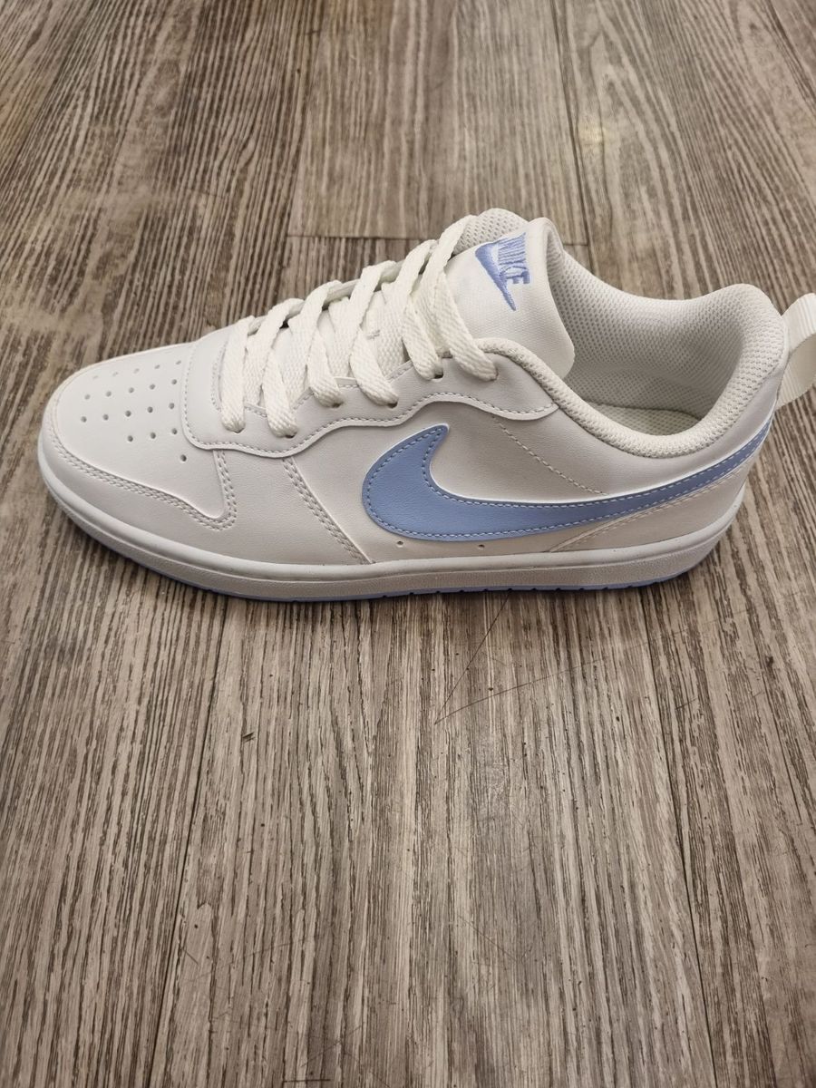 Tenis nike court borough low sales preto feminino