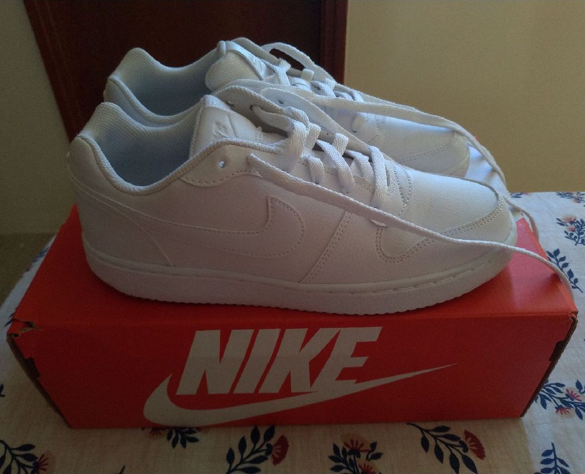 tênis nike ebernon low feminino