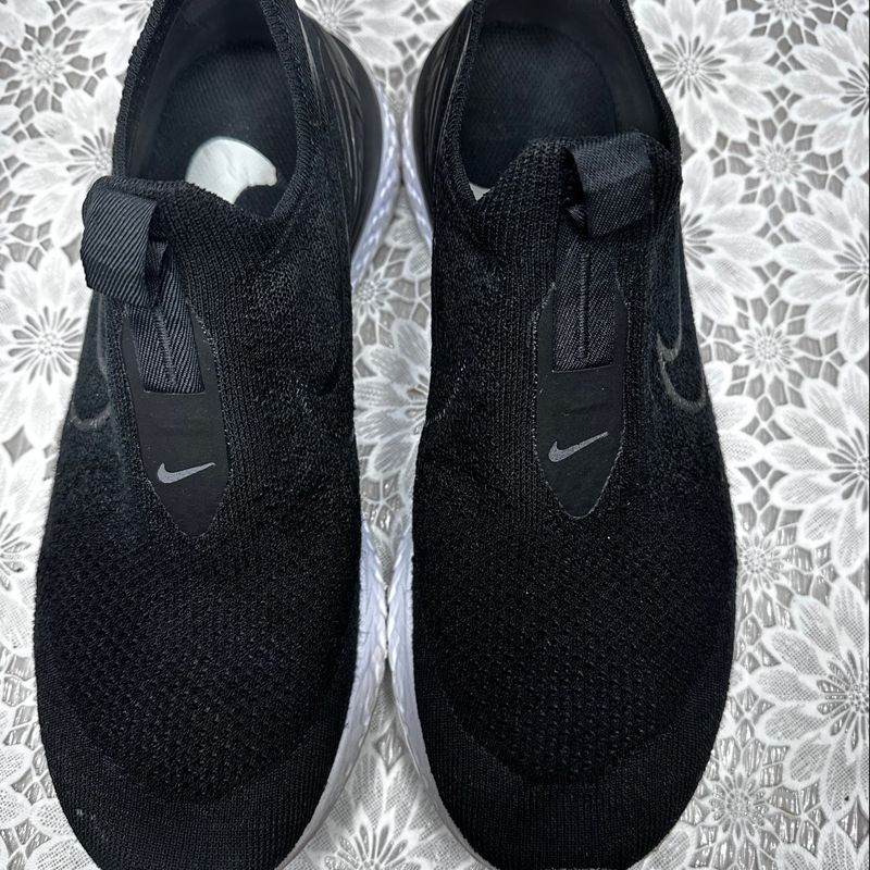 Nike triple best sale black epic react