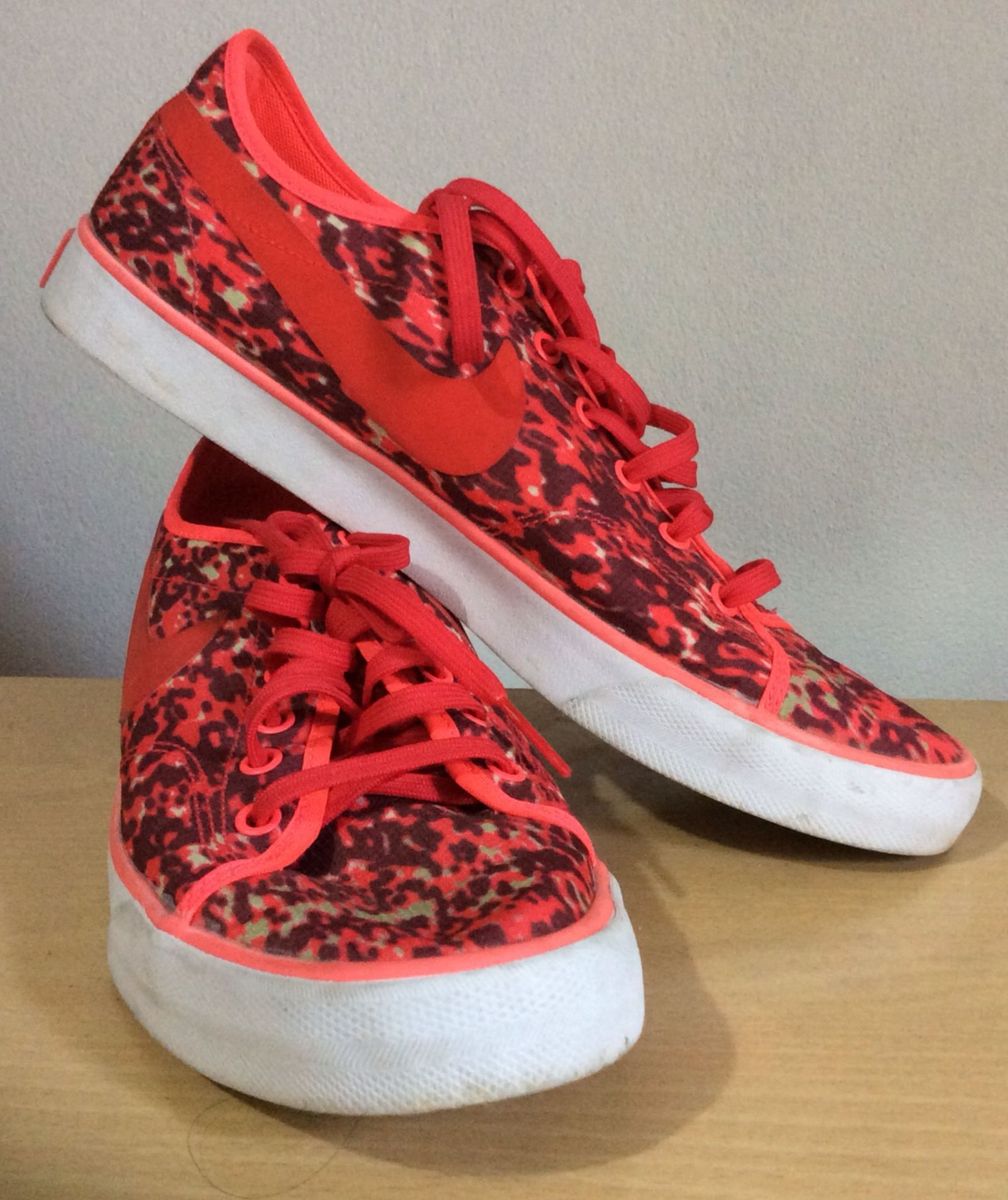 tenis nike estampado feminino