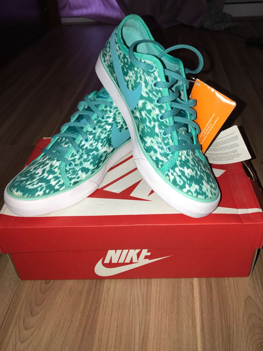 tenis nike estampado feminino