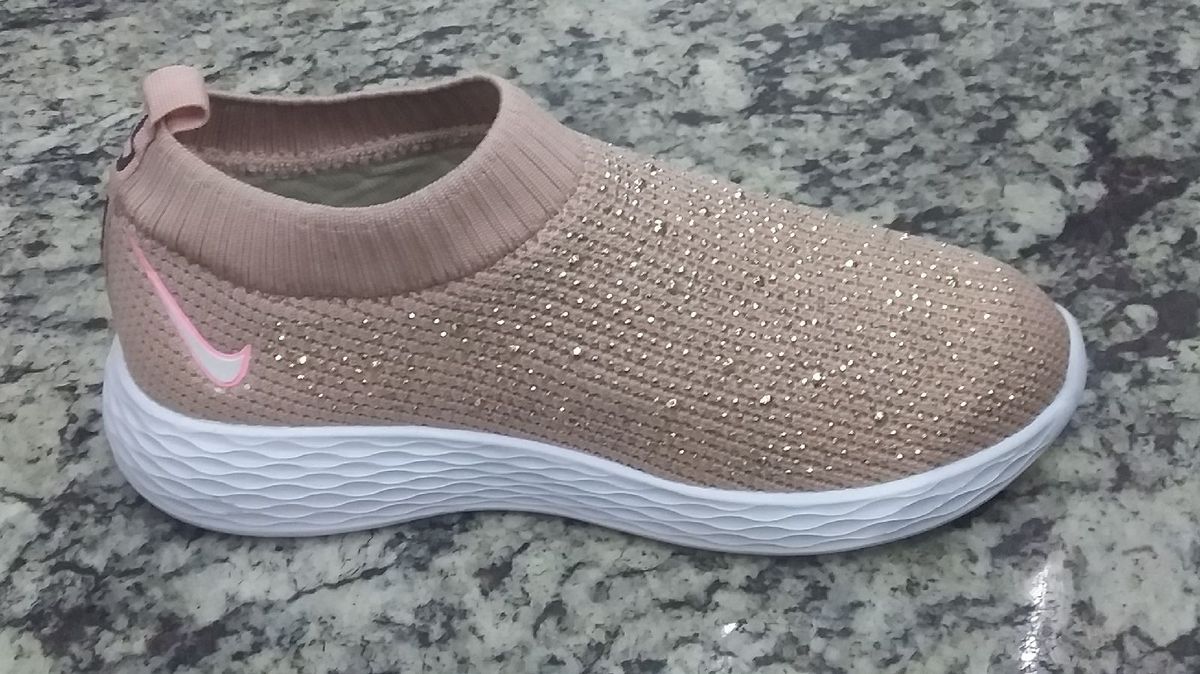 tenis slip on feminino nike