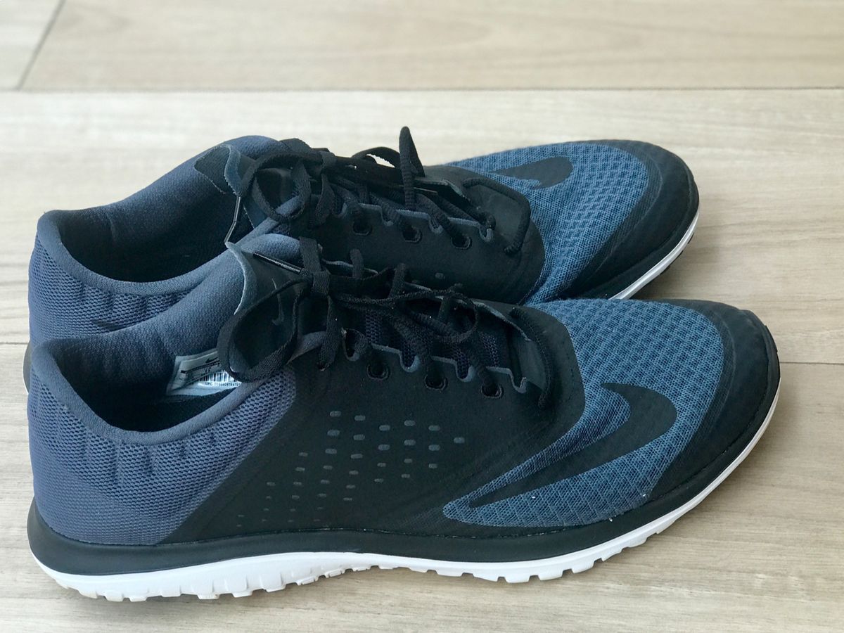 tênis nike fitsole