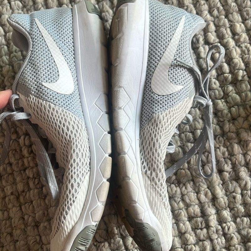 Tênis Nike Flex Experience Rn Feminino Branco+Cinza Nike