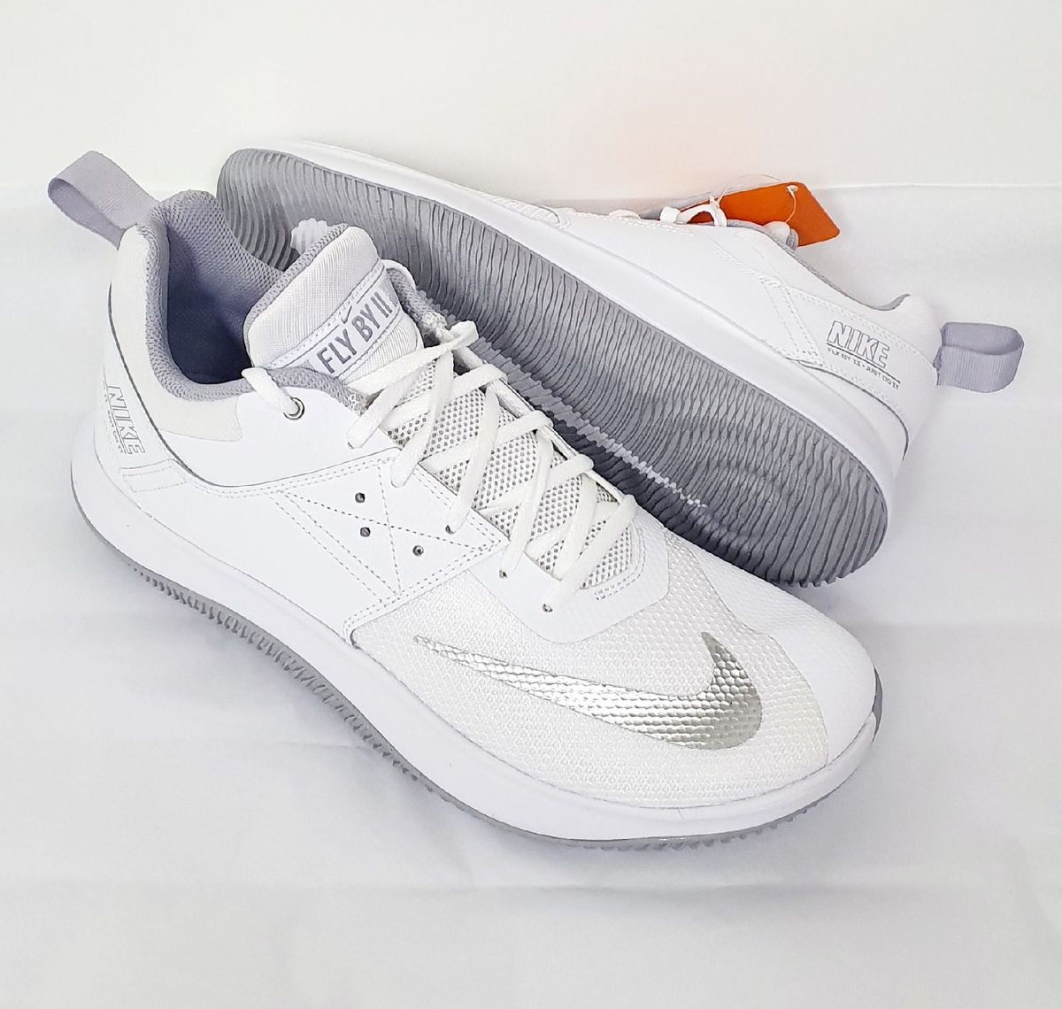 nike fly by low 2 branco