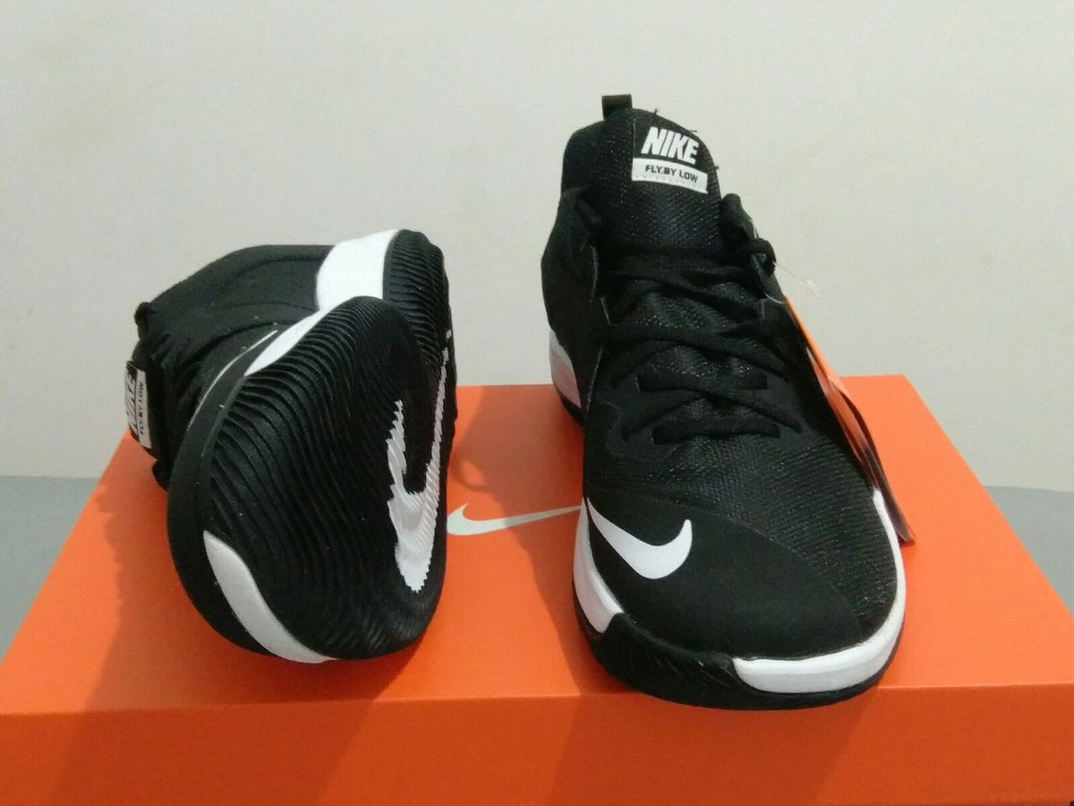 tenis nike fly