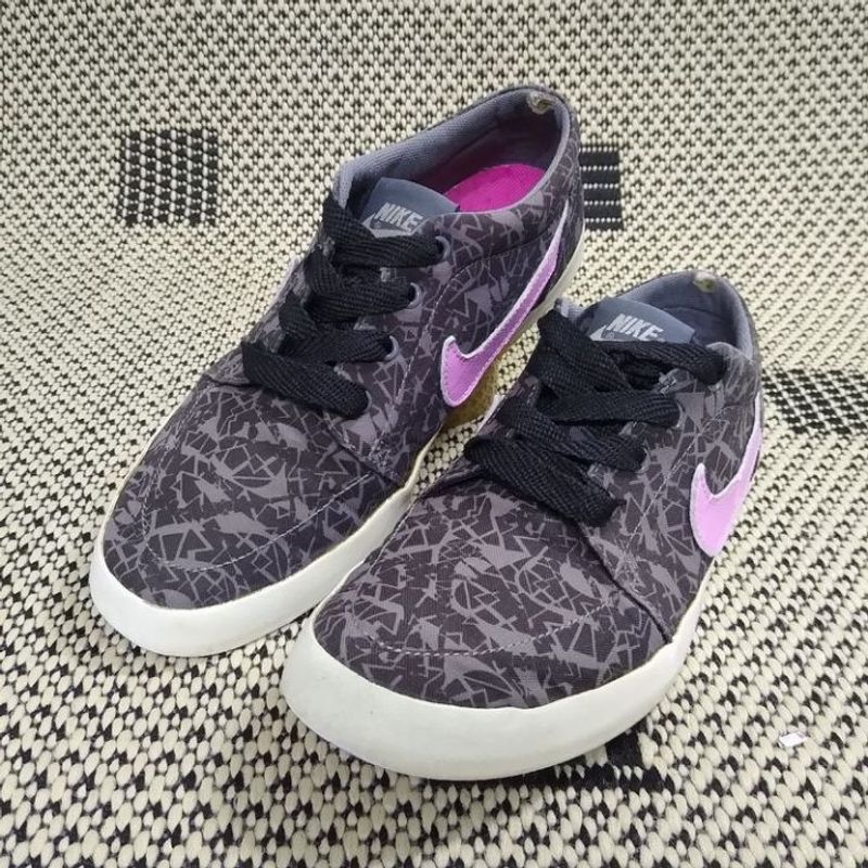 Tenis Nike Futslide Cnvs Chumbo N 36 Original Tenis Feminino Nike Usado 85664090 enjoei