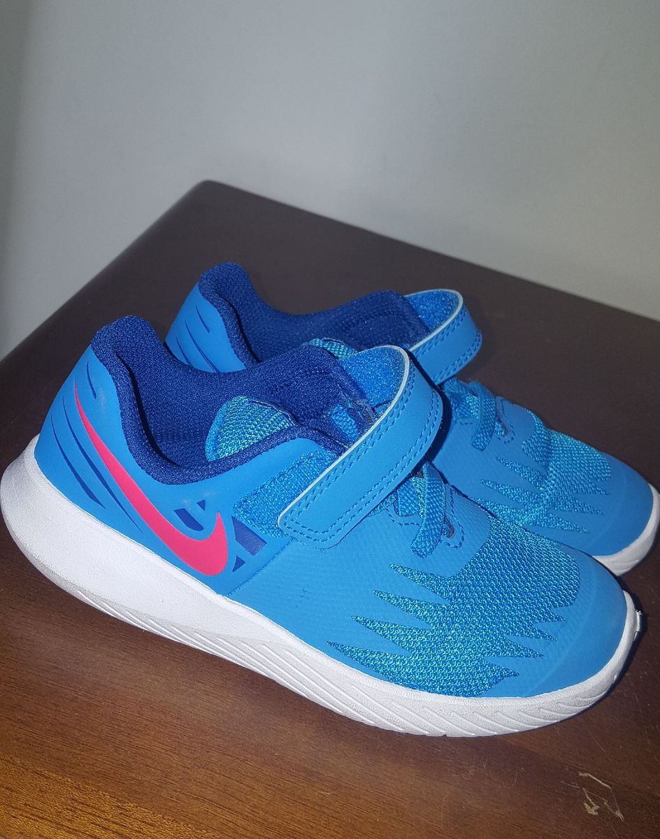 tênis azul da nike