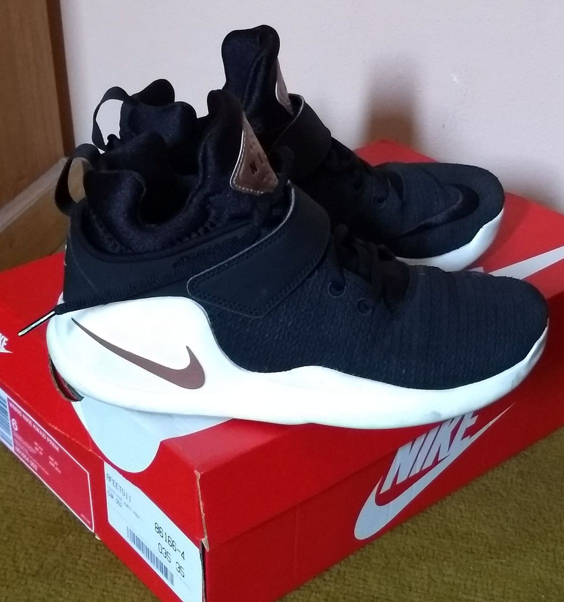 tenis kwazi nike