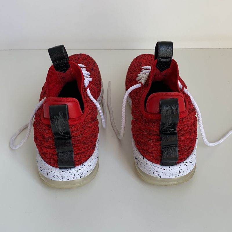 Lebron 15 hot sale vermelho